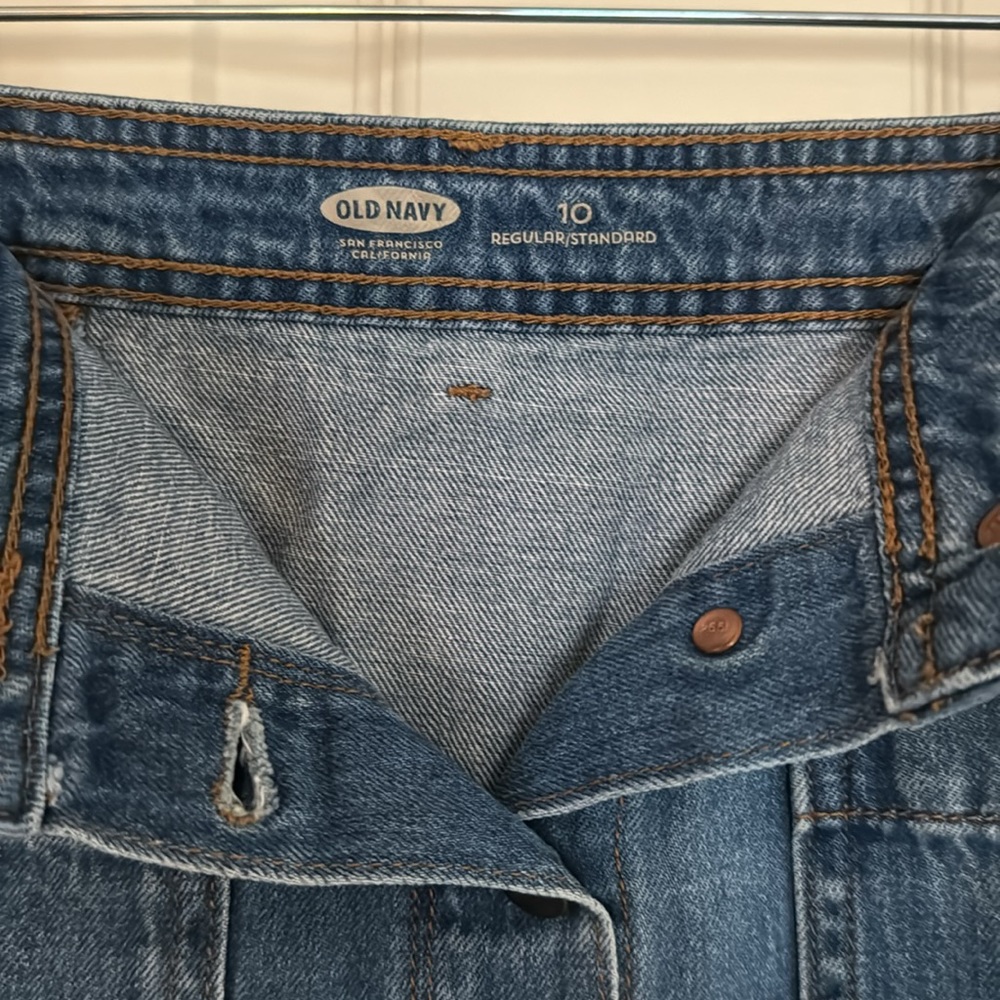 Old Navy A-Line Button-Front Denim Skirt - Picture 4 of 4